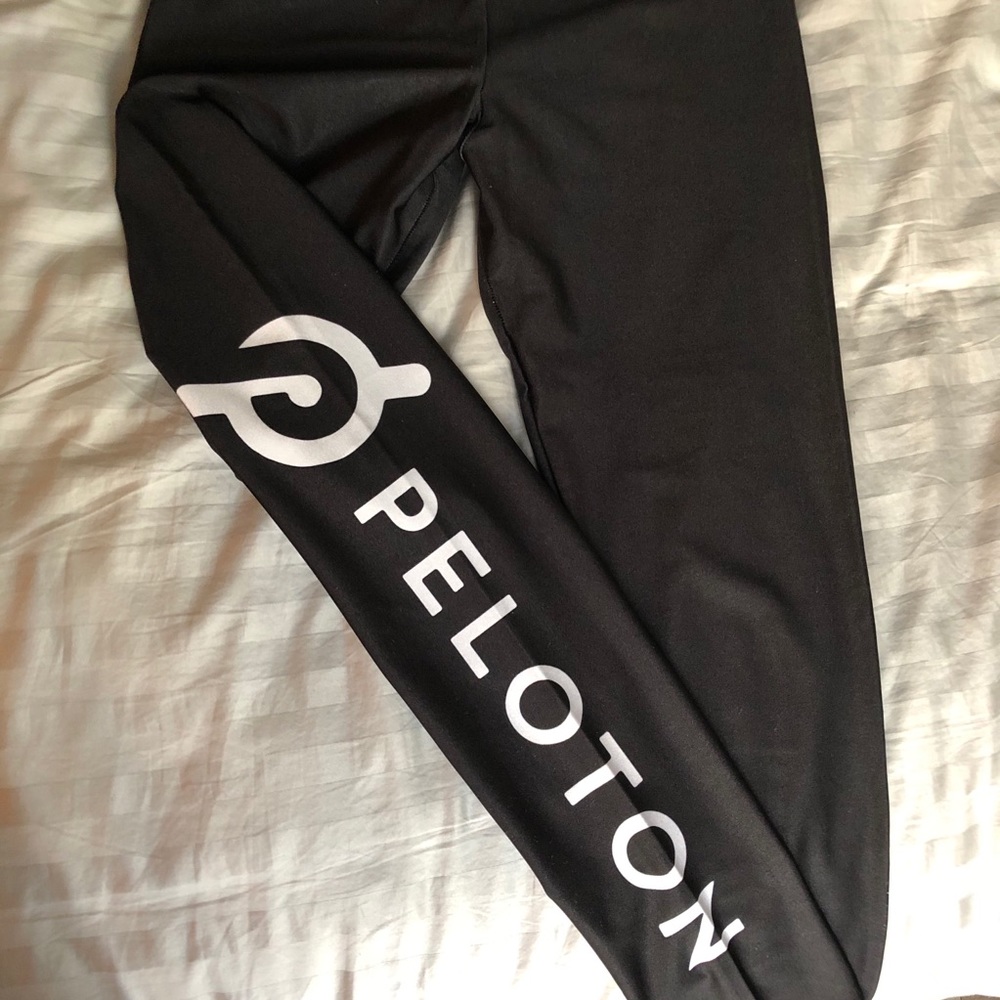 Peloton Goldsheep Leggings